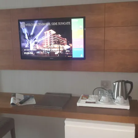 Hotel Sunport 5*