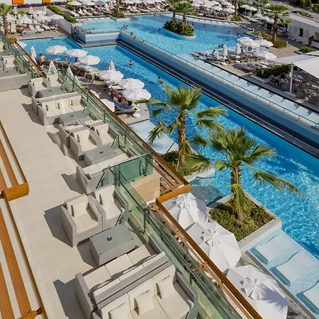 Hotel Sunport 5*