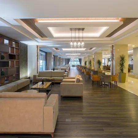 Sunport Szálloda 5*