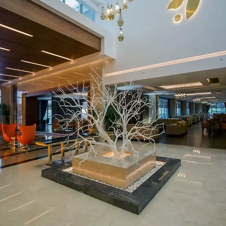 Ξενοδοχείο Sunport 5*