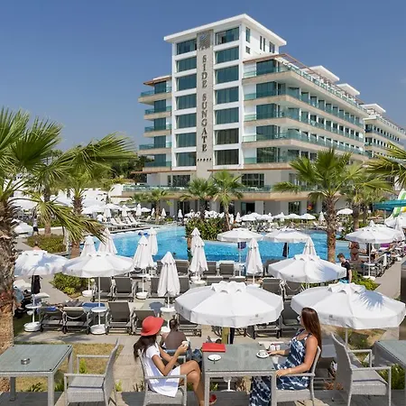 Hotel Sunport 5*